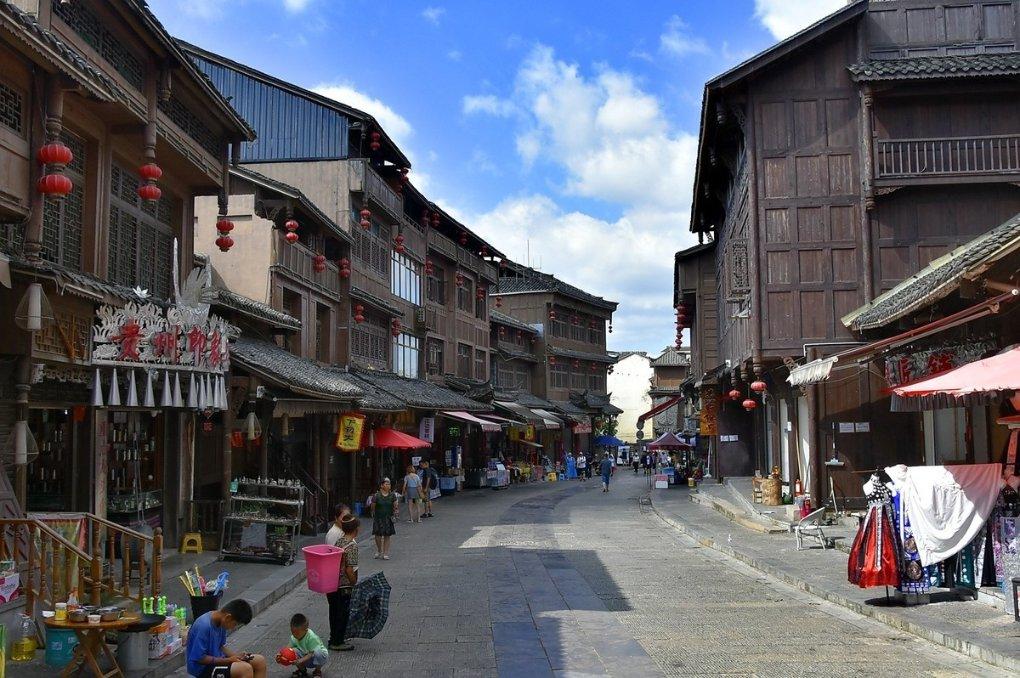 新余一处店铺地下一层发生火灾,居民:事发地下室此前装修